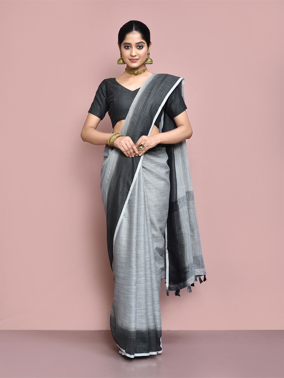 

elora Grey Linen Blend Saree