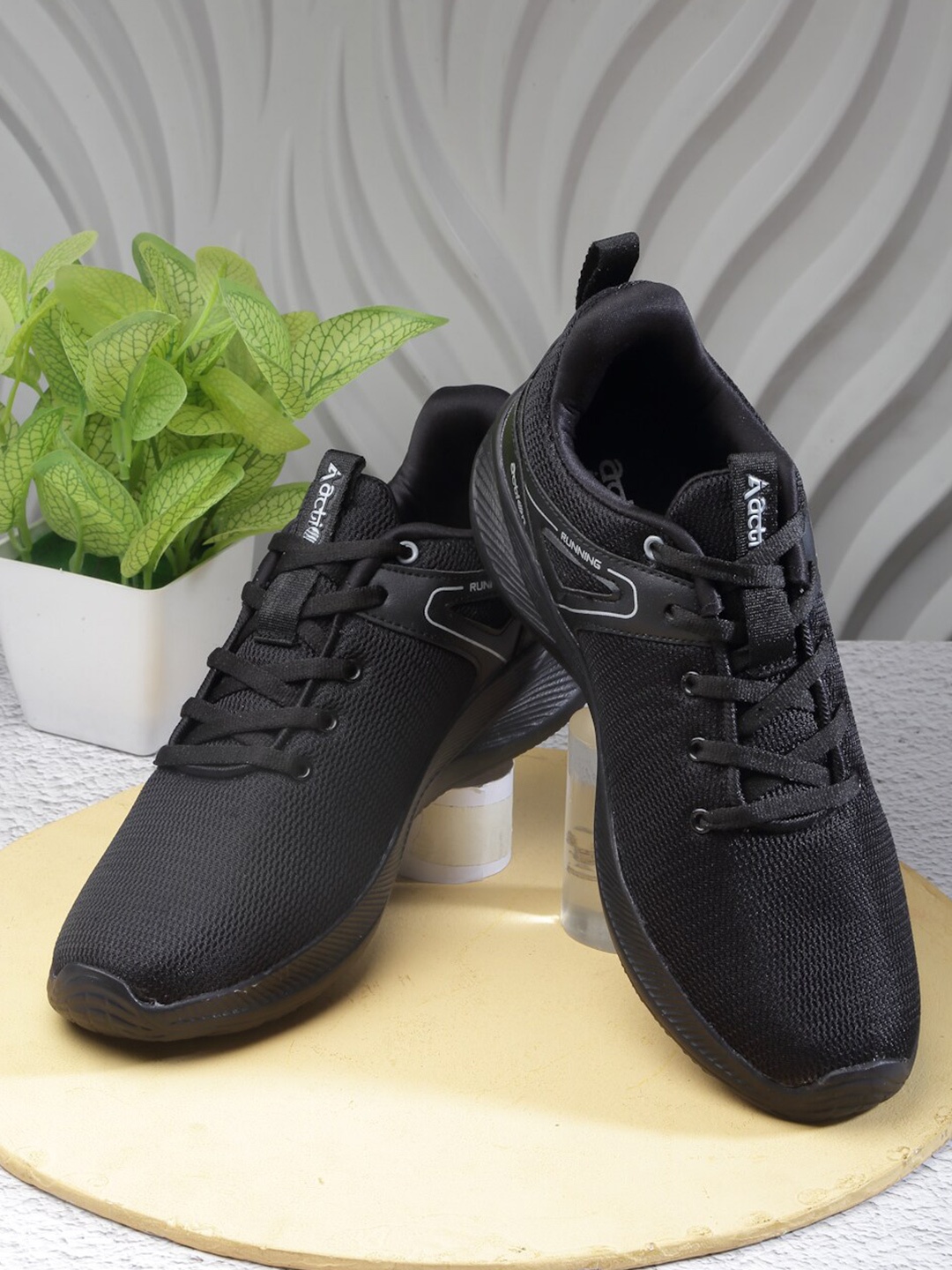 

Action Men NITRO-201 Lightweight Running Shoes, Black