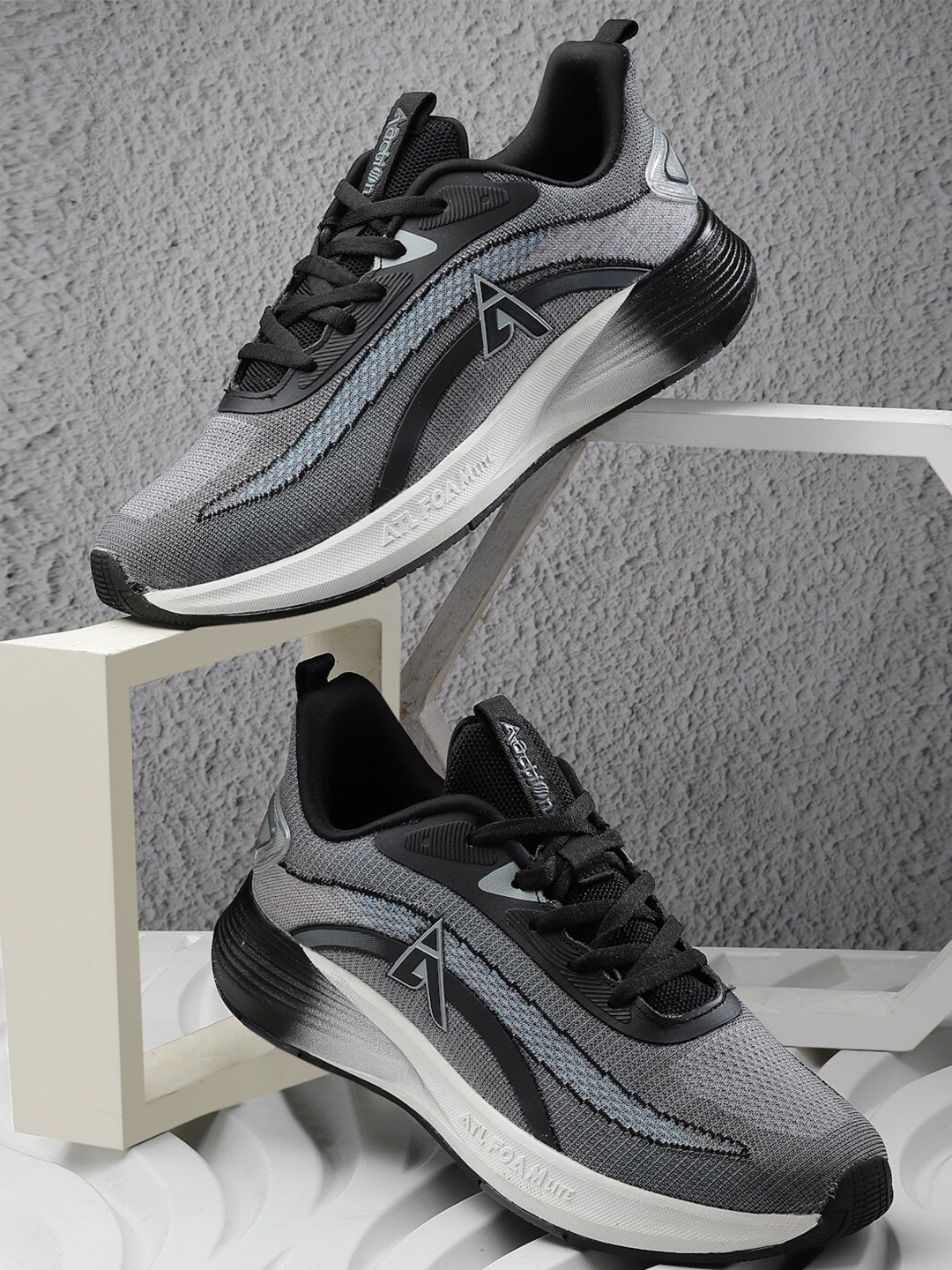 

Action Men Mesh Running Shoes, Black