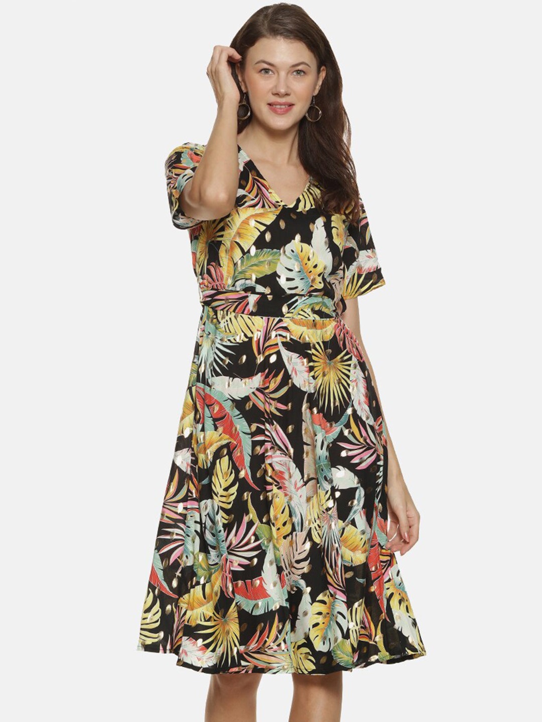 

Campus Sutra Floral Printed V-Neck Gathered A-Line Dress, Black