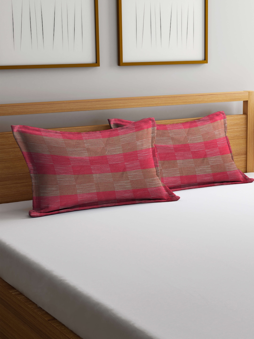 

Arrabi Pink 2 Pieces Geometric-Printed Cotton Pillow Covers