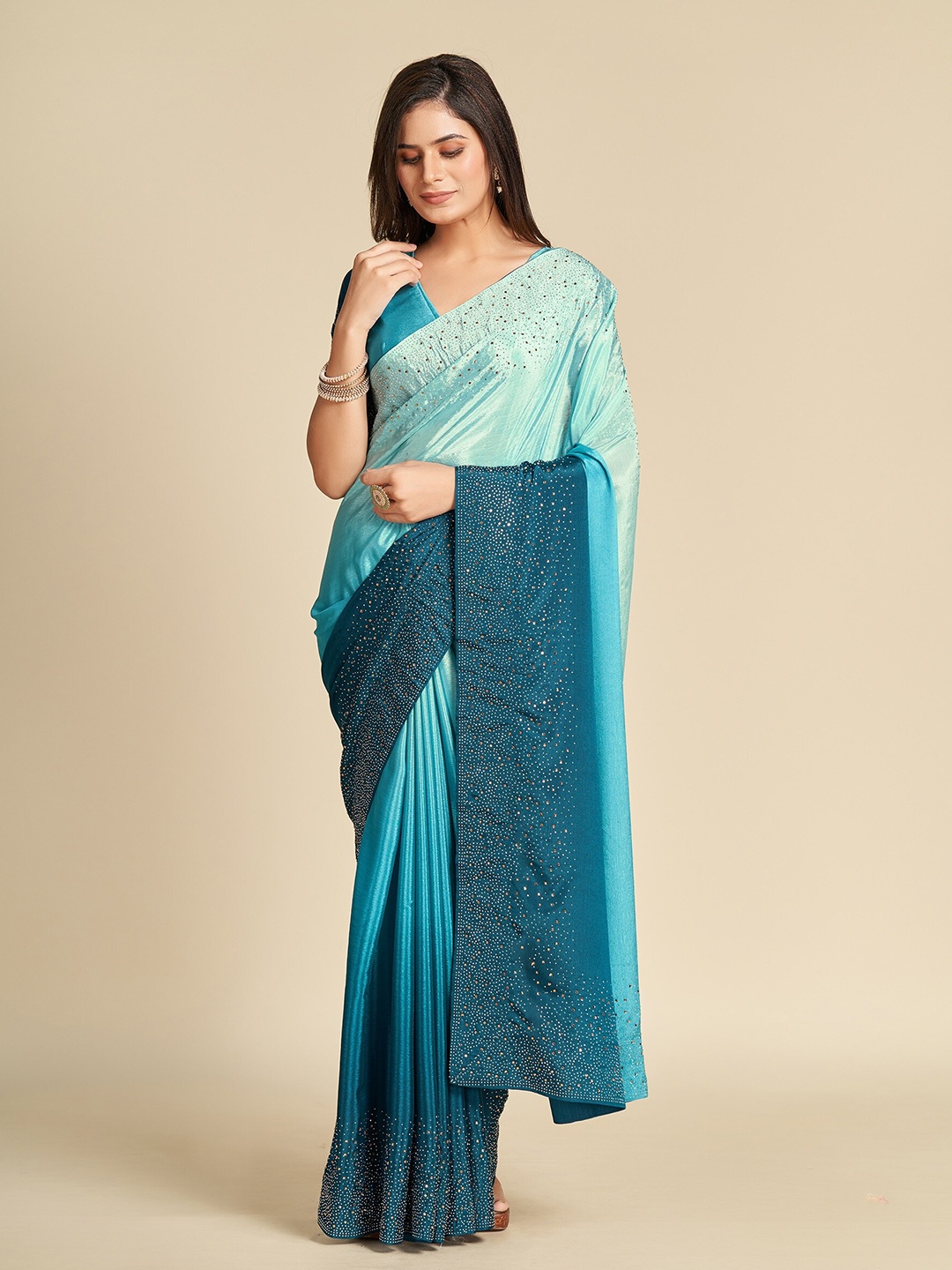 

Trendmalls Beads and Stones Embellished Silk Blend Mysore Silk Saree, Turquoise blue