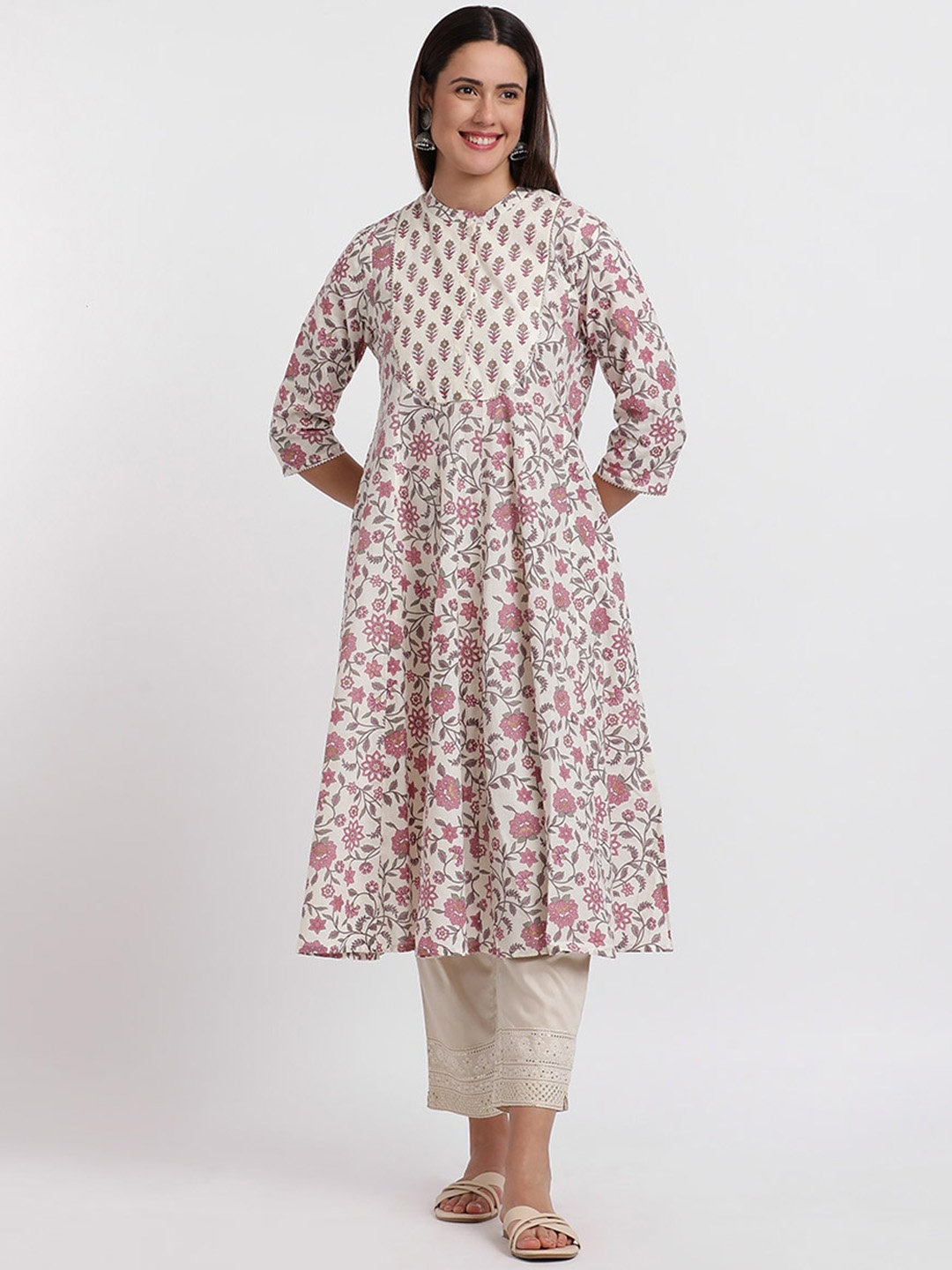 

Styli Floral Printed Gotta Patti Kurta, Lavender