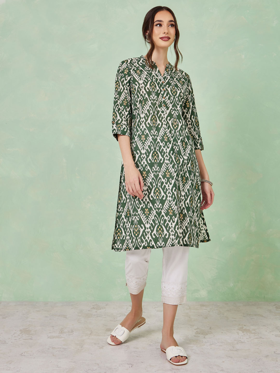 

Styli Ethnic Motifs Printed Mandarin Collar Ikat Pure Cotton Kurta, Green