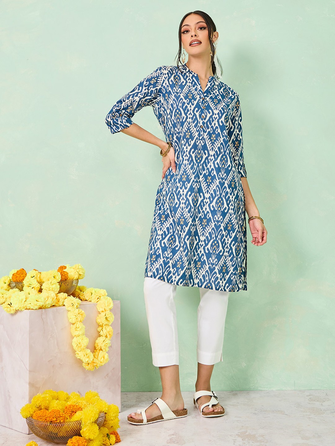 

Styli Blue Ethnic Motifs Ikat Printed Mandarin Collar Roll-Up Sleeves Cotton Kurta