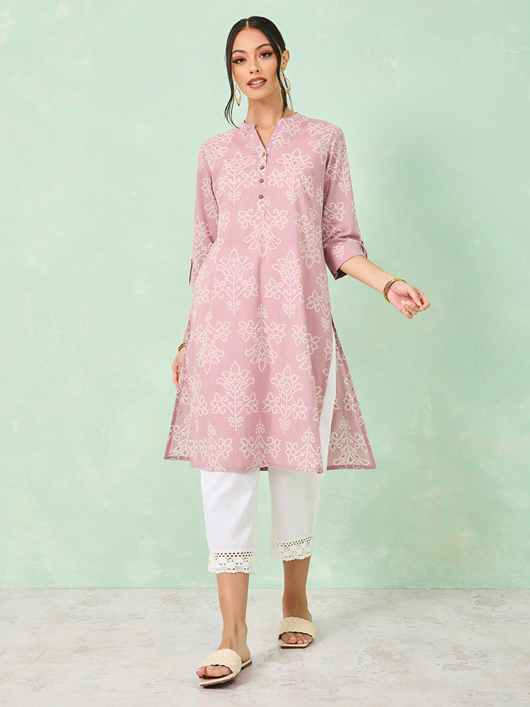

Styli Lavender Ethnic Motifs Printed Mandarin Collar Roll-Up Sleeves Cotton Kurta
