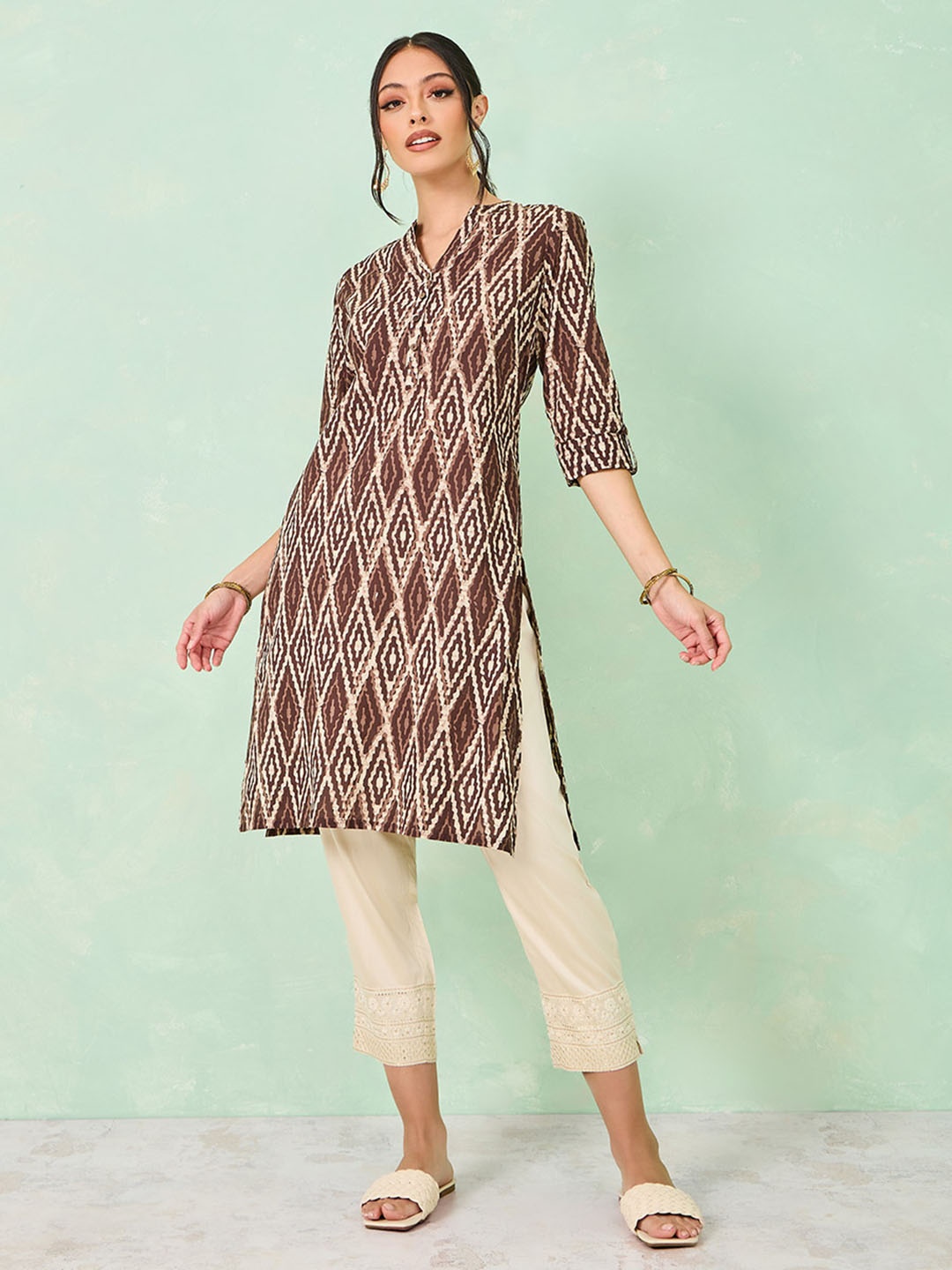 

Styli Geometric Printed Mandarin Collar Pure Cotton Kurta, Brown