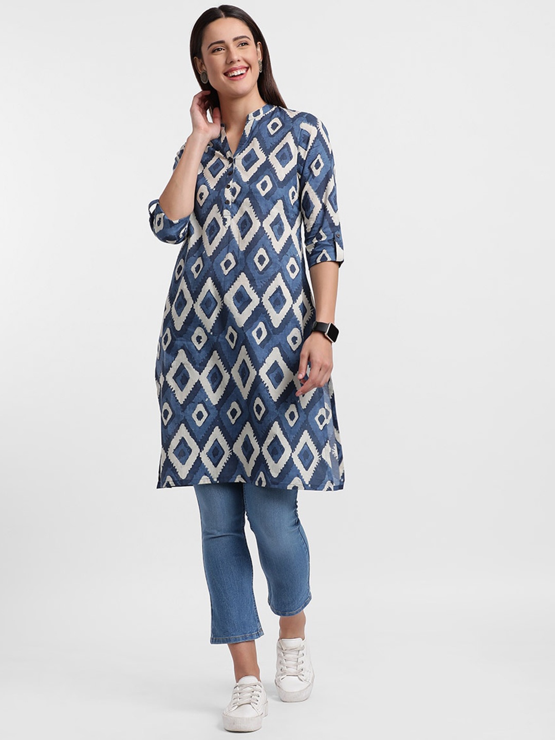 

Styli Blue Geometric Printed Mandarin Collar Roll-Up Sleeves Cotton Kurta