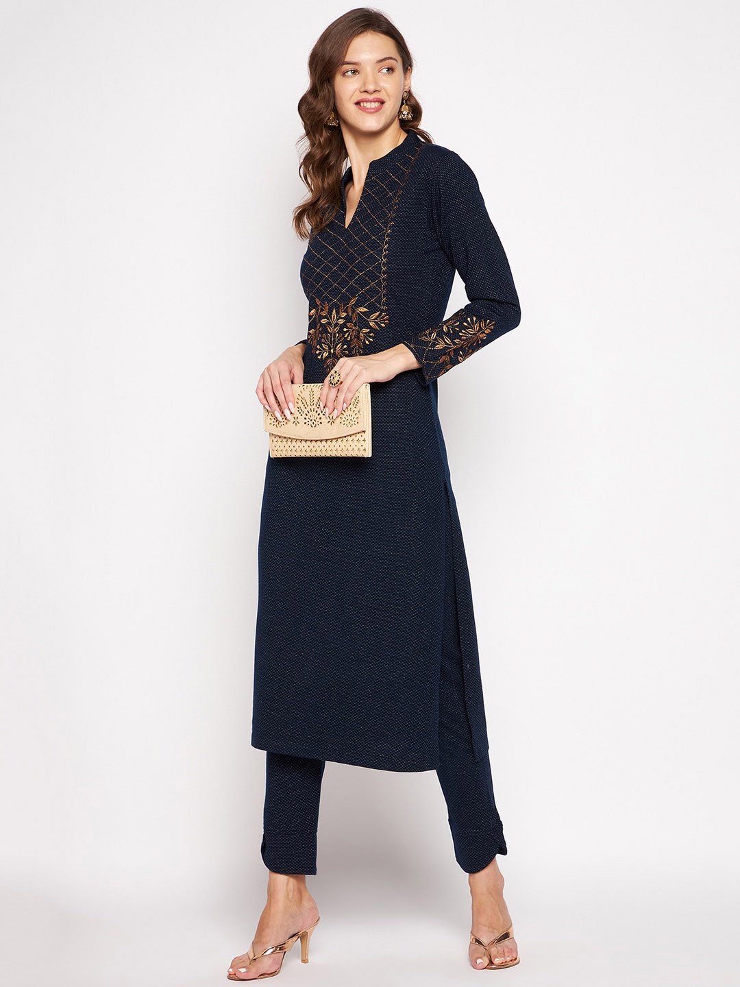 

Zigo Winter Wear Ethnic Motifs Yoke Design Regular Thread Work Kurta With Trousers, Navy blue