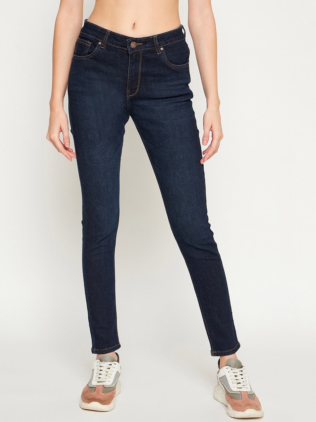 

Madame Women Mid-Rise Light Fade Jeans, Blue