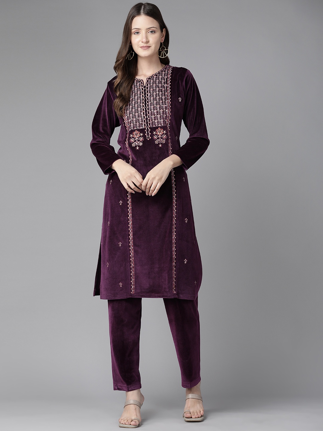 

Cayman Floral Embroidered Panelled Sequinned Pure Wool Kurta with Trousers, Burgundy