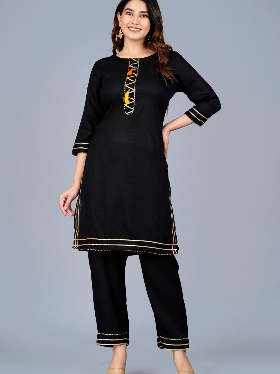 

SIPET Regular Gotta Patti Kurta with Trousers, Black