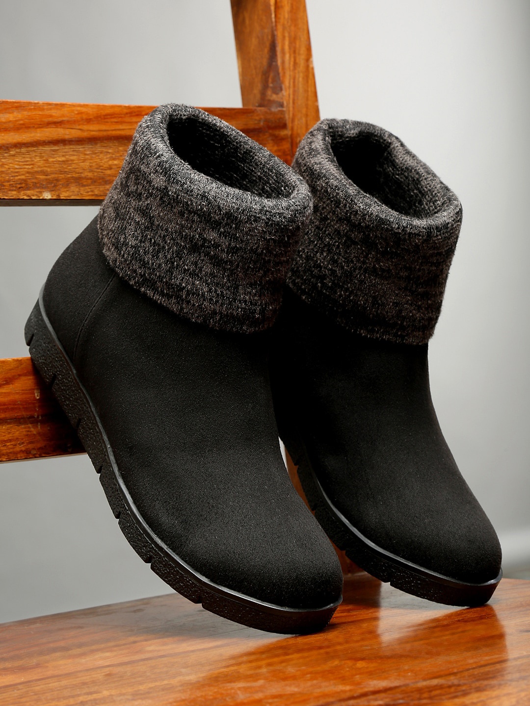 

Flat n Heels Women Flatform-Heeled Winter Boots, Black