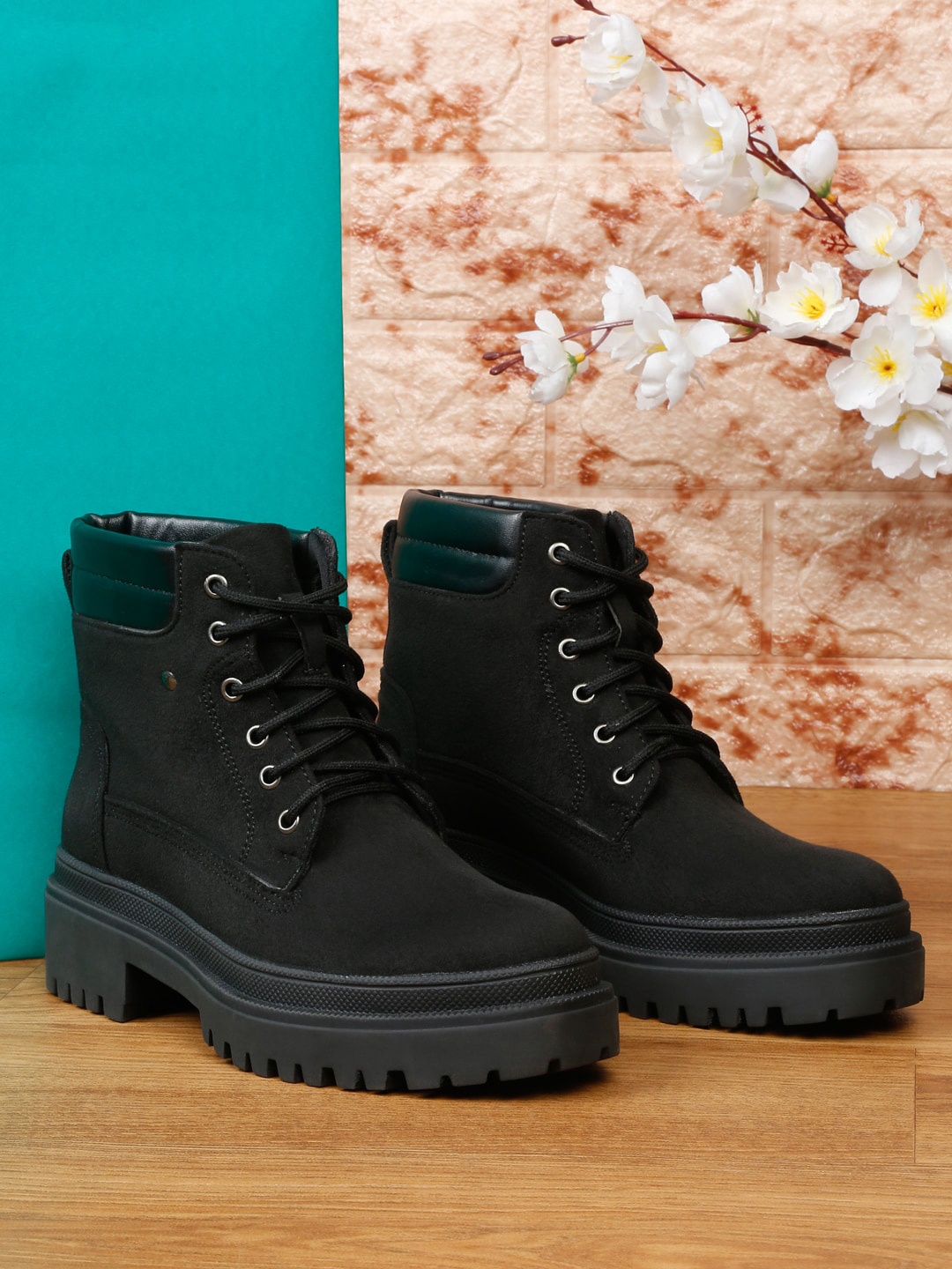 

Flat n Heels Women Heeled Suede Mid-Top Regular Boots, Black