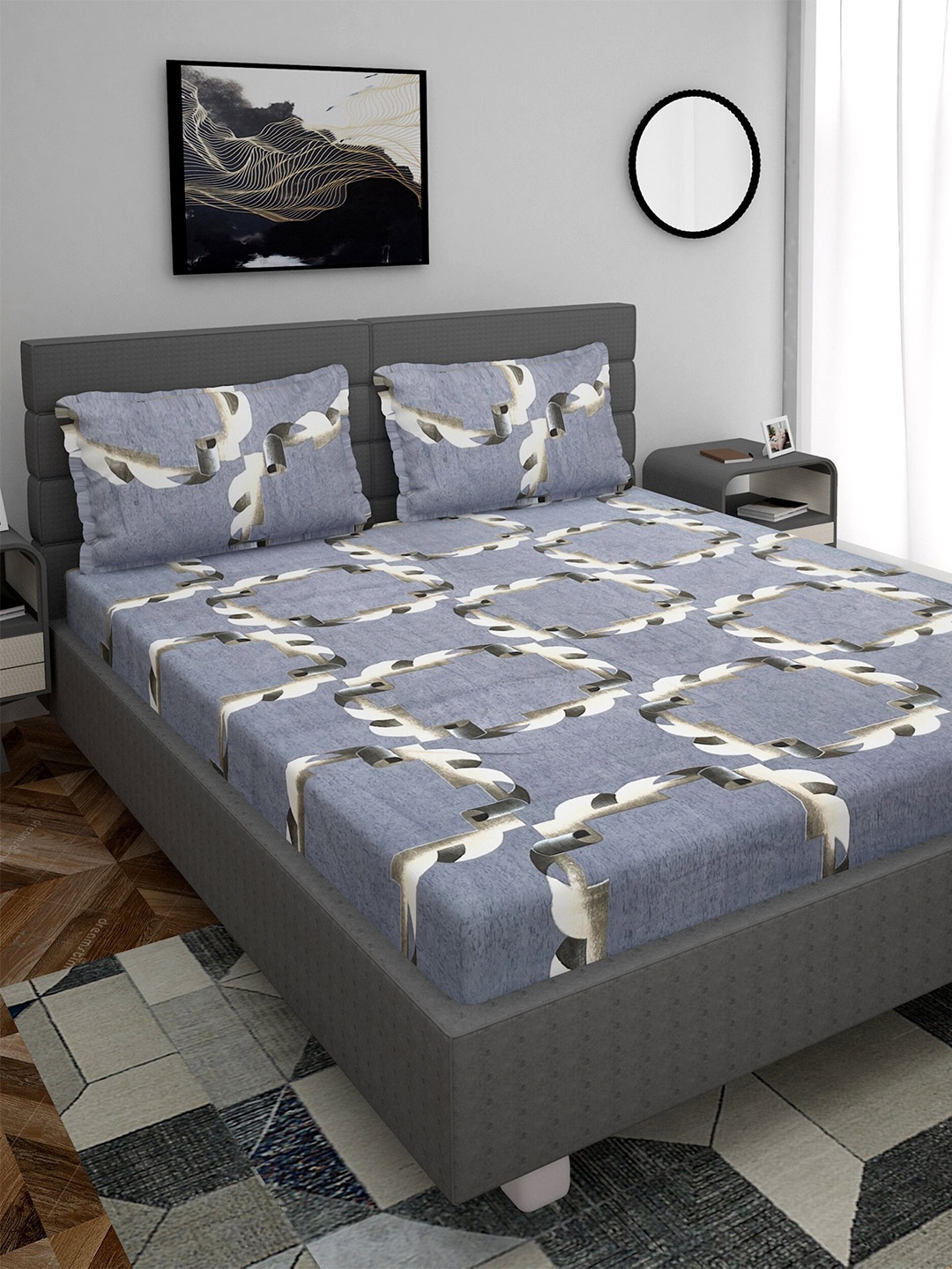 

Stylespace by Isha Grey & White Geometric 250 TC Fitted King Bedsheet with 2 Pillow Covers