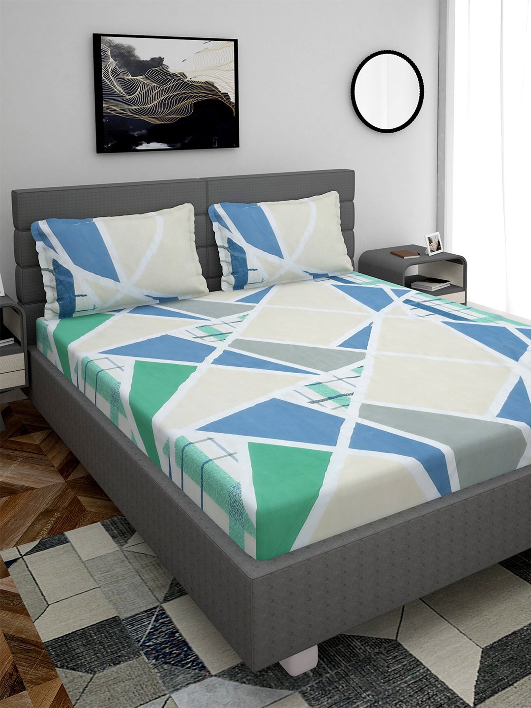 

Stylespace by Isha Beige & Blue Geometric 250 TC Fitted King Bedsheet with 2 Pillow Covers