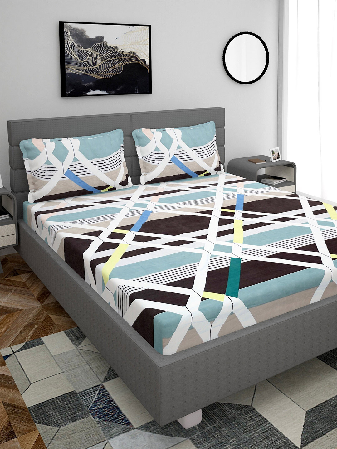 

Stylespace by Isha Blue & White Geometric 250 TC Fitted King Bedsheet with 2 Pillow Covers