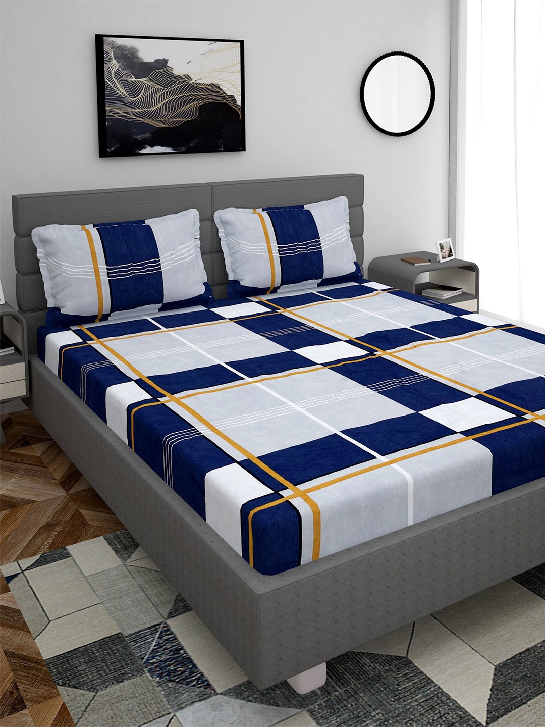 

Stylespace by Isha Grey Geometric Fitted Polycotton 250 TC King Bedsheet & 2 Pillow Covers