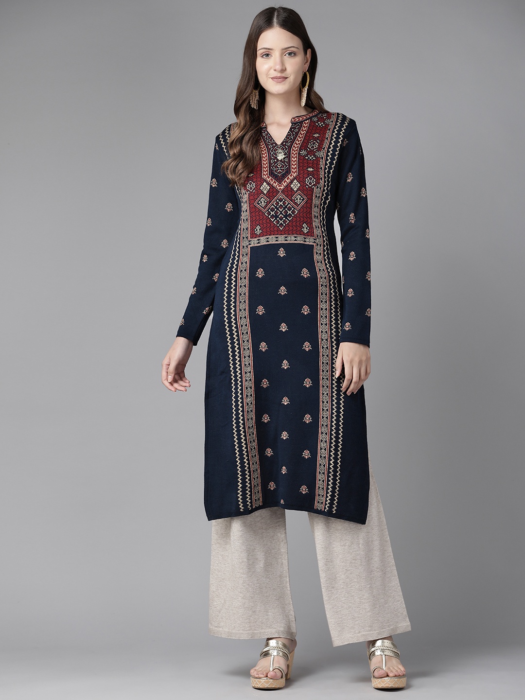 

Cayman Ethnic Motifs Printed Panelled Woollen Kurta, Navy blue