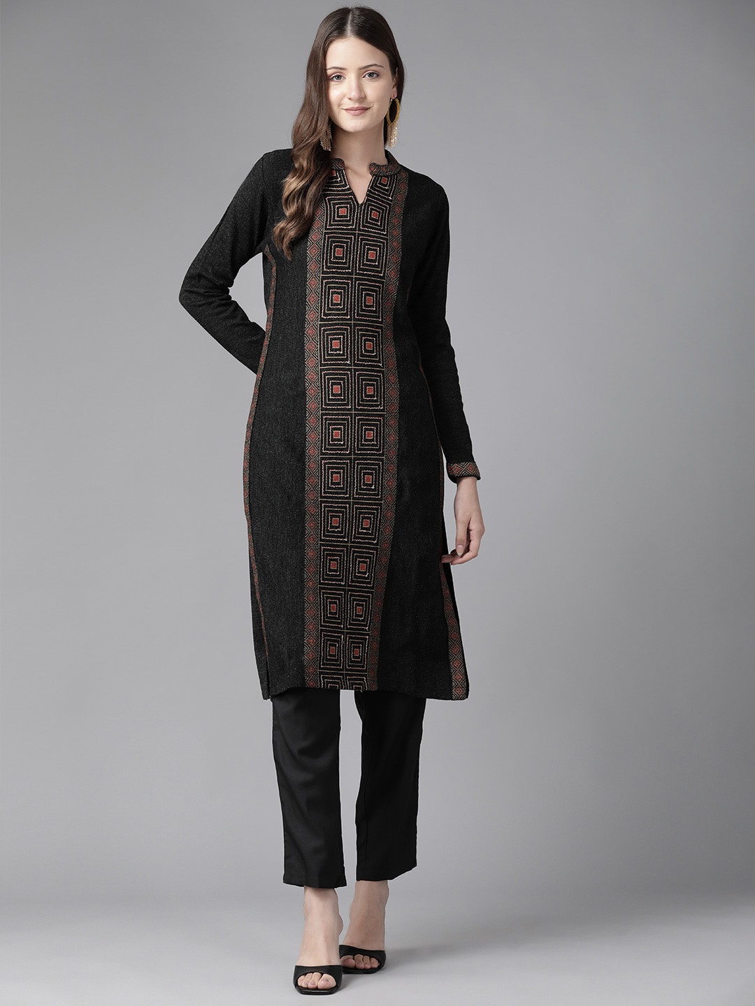 

Cayman Geometric Printed Panelled Zari Woollen Kurta, Black
