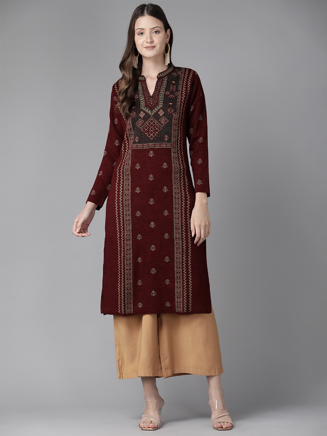 

Cayman Ethnic Motifs Printed Panelled Woollen Kurta, Maroon