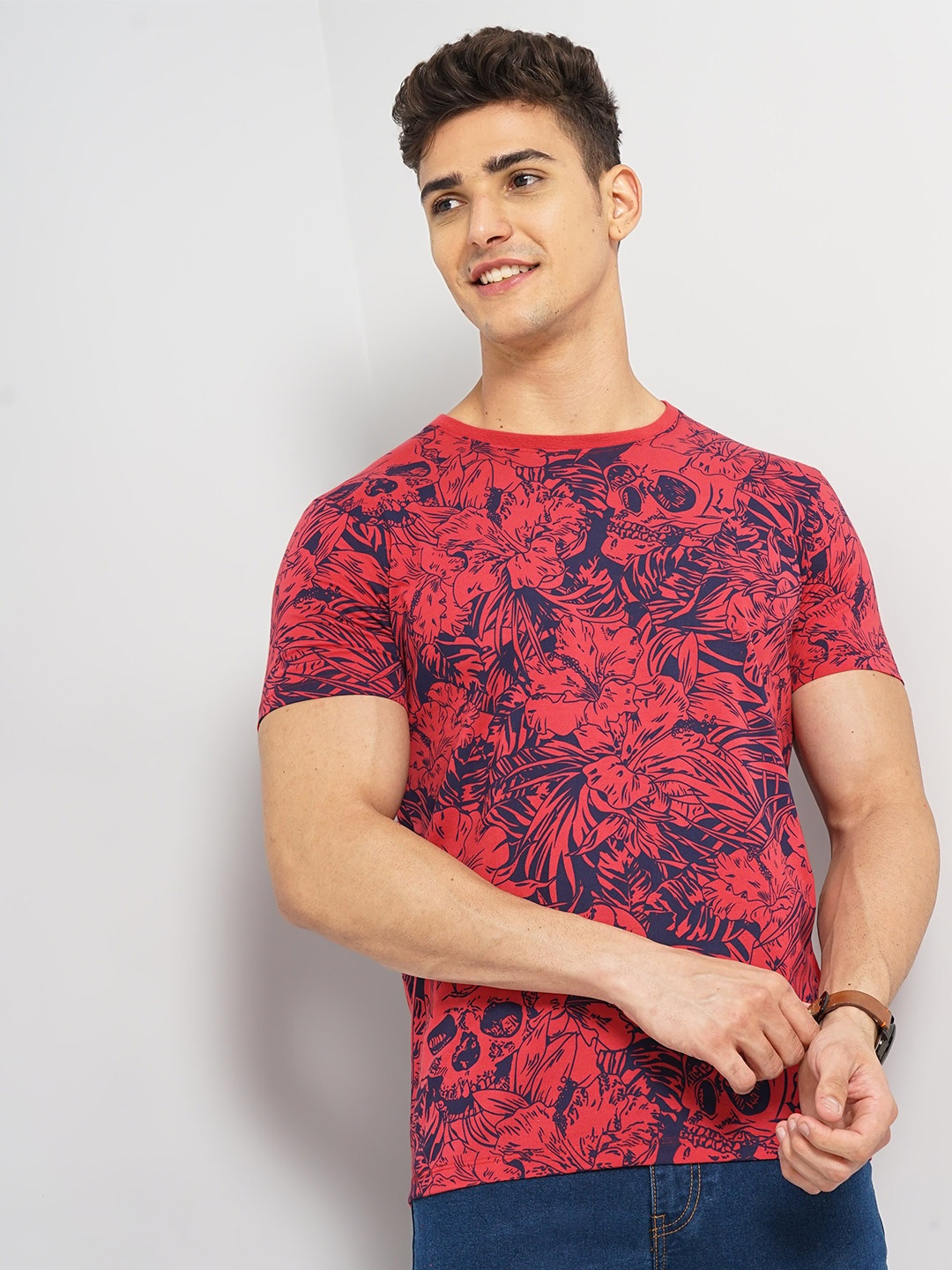 

The Indian Garage Co Floral Printed Sports T-shirt, Red