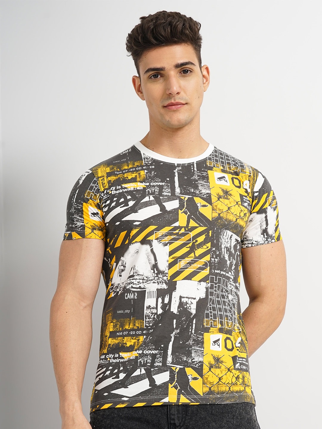 

The Indian Garage Co People and Places Printed Casual T-shirt, Yellow