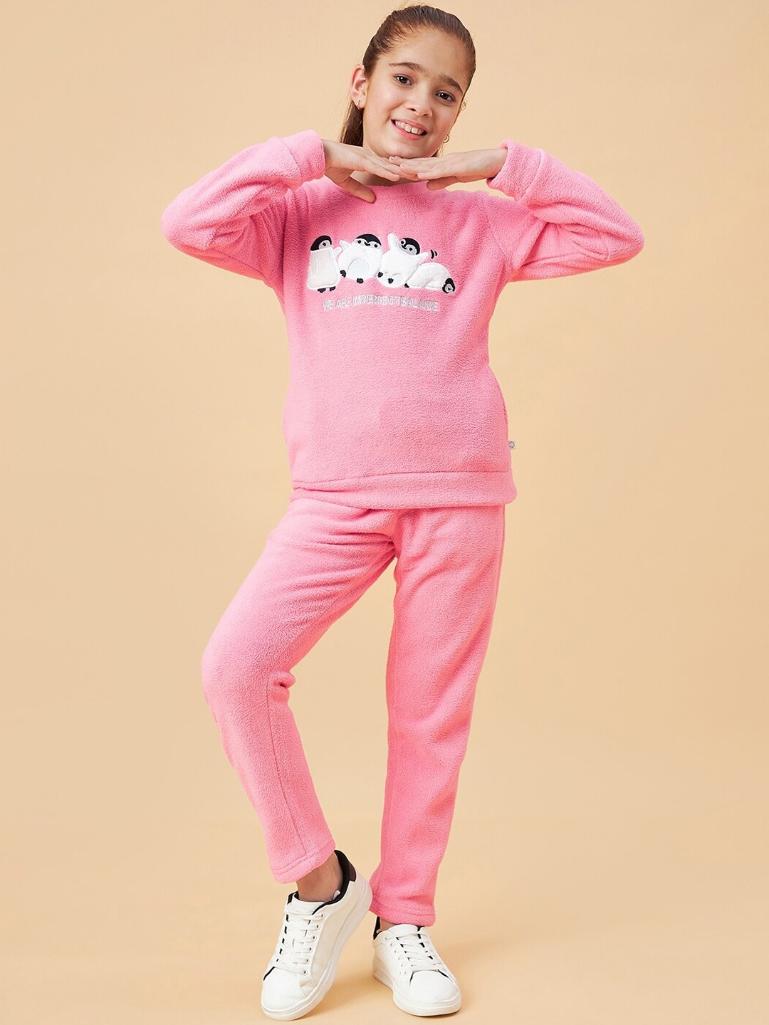 

Ben & Joe Girls Printed Sweatshirt & Trousers, Pink