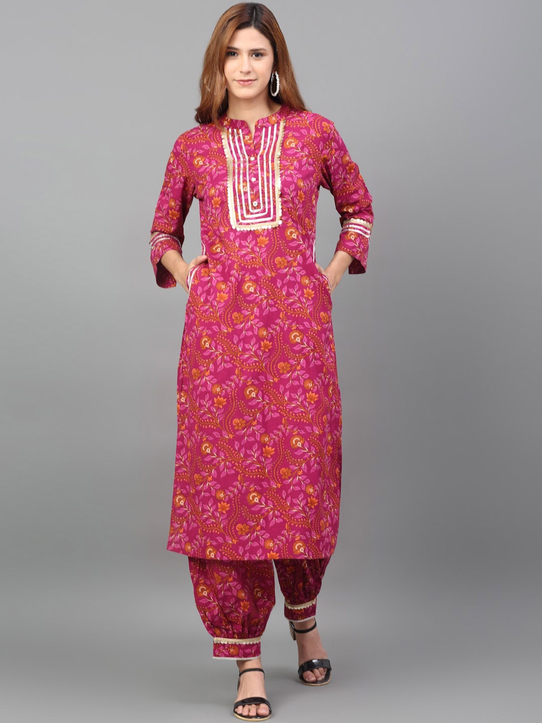

Assamica Floral Printed Gotta Patti Pure Cotton Kurta With Harem Pants, Fuchsia