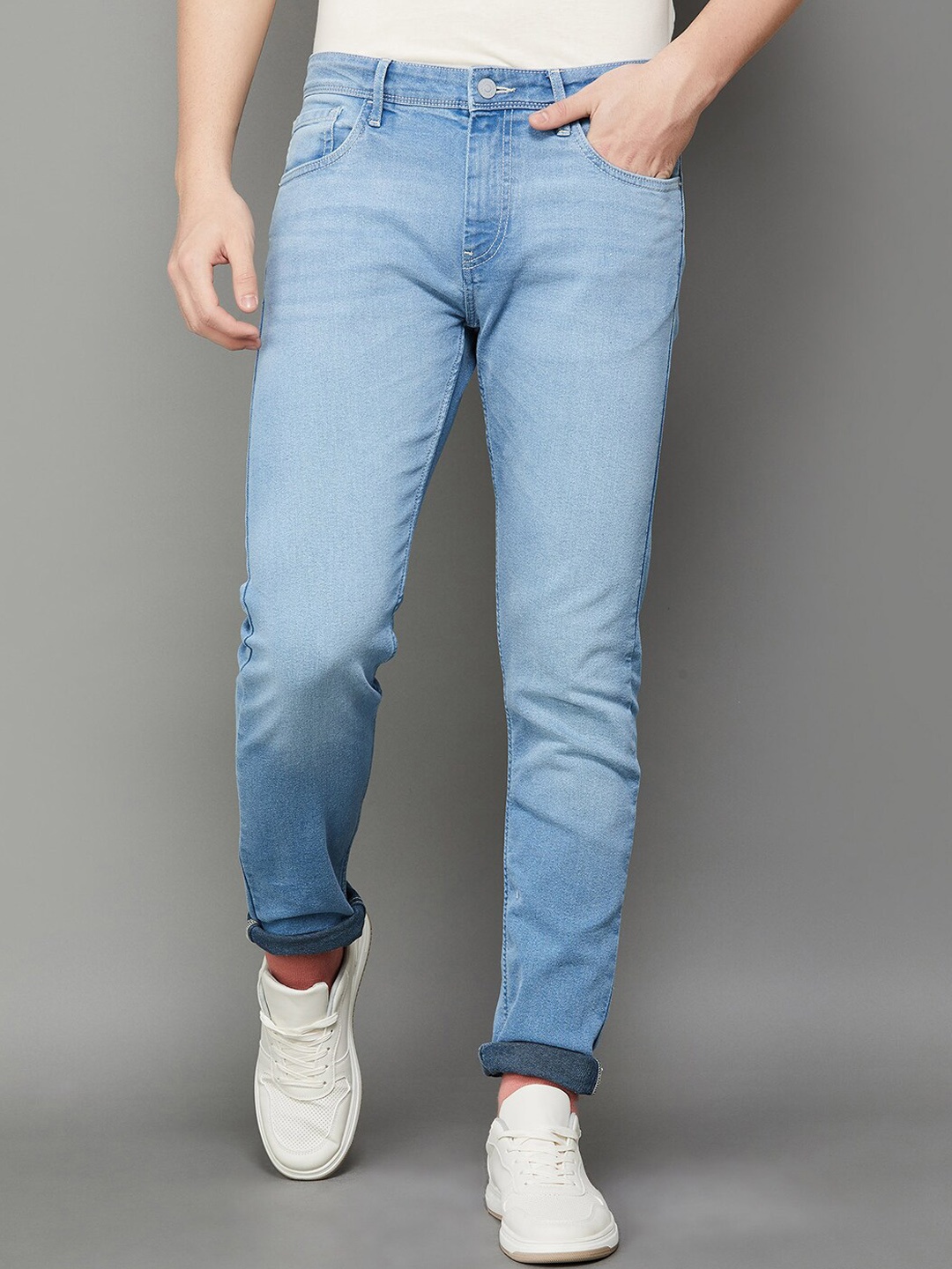 

Fame Forever by Lifestyle Men Tapered Fit Clean Look Light Fade Jeans, Blue