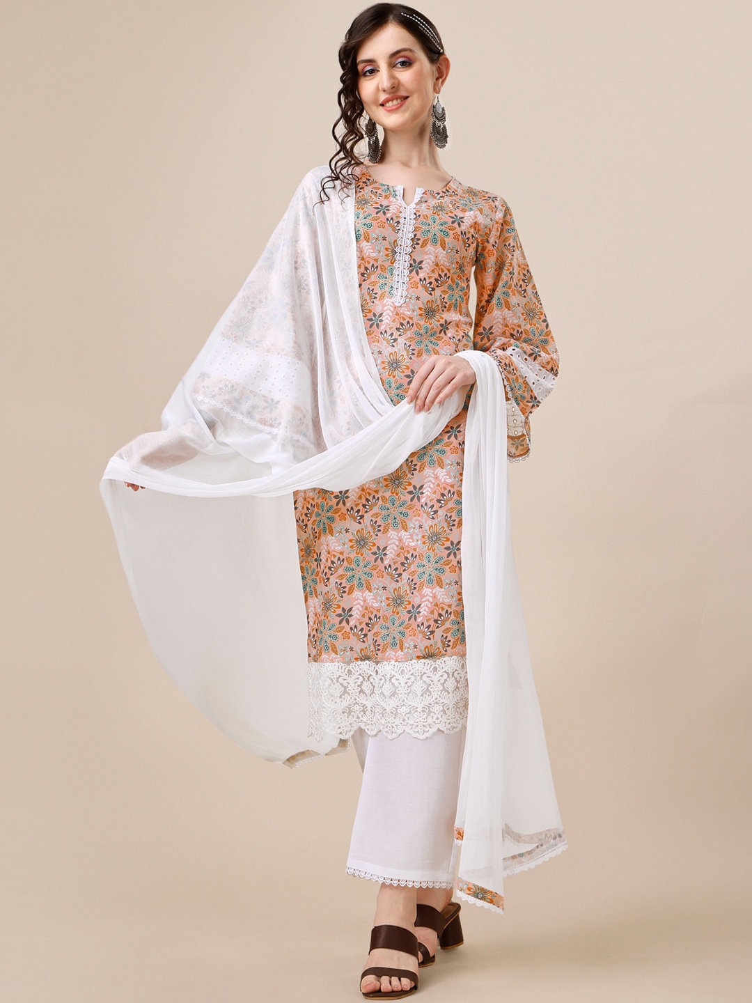 

Sangria Floral Printed Flared Sleeve Straight Kurta Set, Peach
