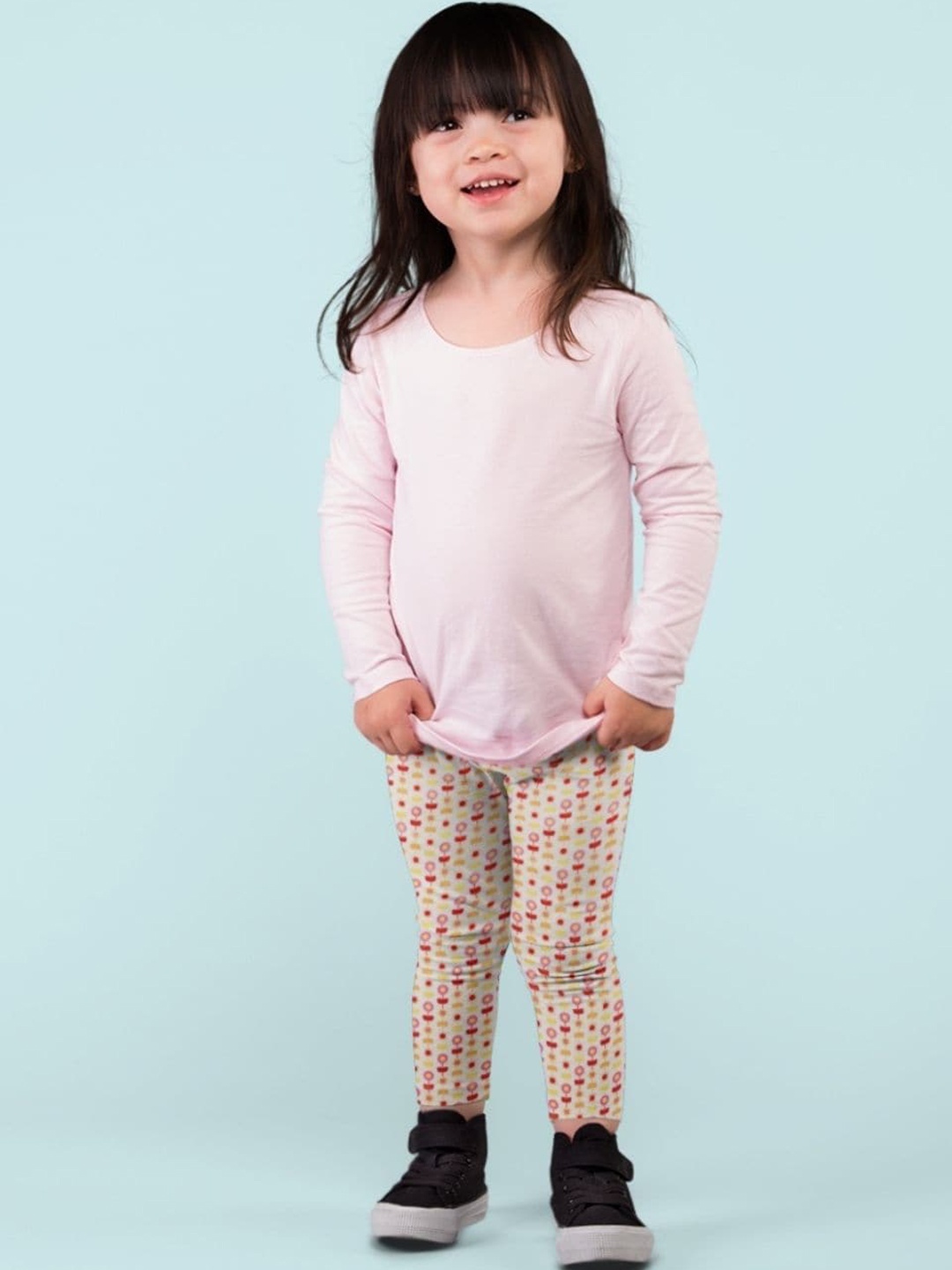 

Ola! Otter Girls Printed Organic Cotton Ankle Length Leggings, Peach