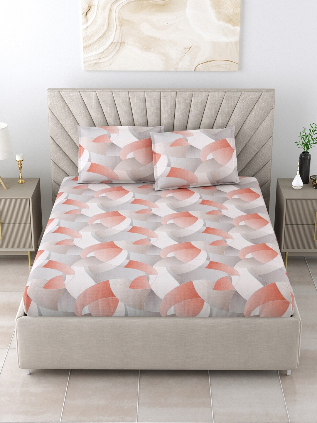 

Salona Bichona Peach-Coloured Geometric Cotton 120 TC Queen Bedsheet & 2 Pillow Covers