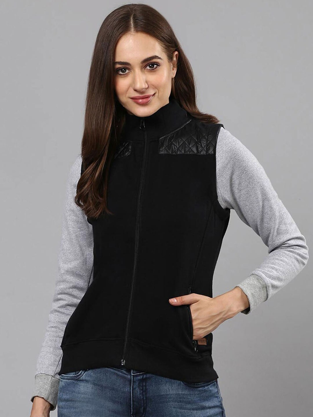 

Campus Sutra Sleeveless Windcheater Cotton Bomber Jacket, Black