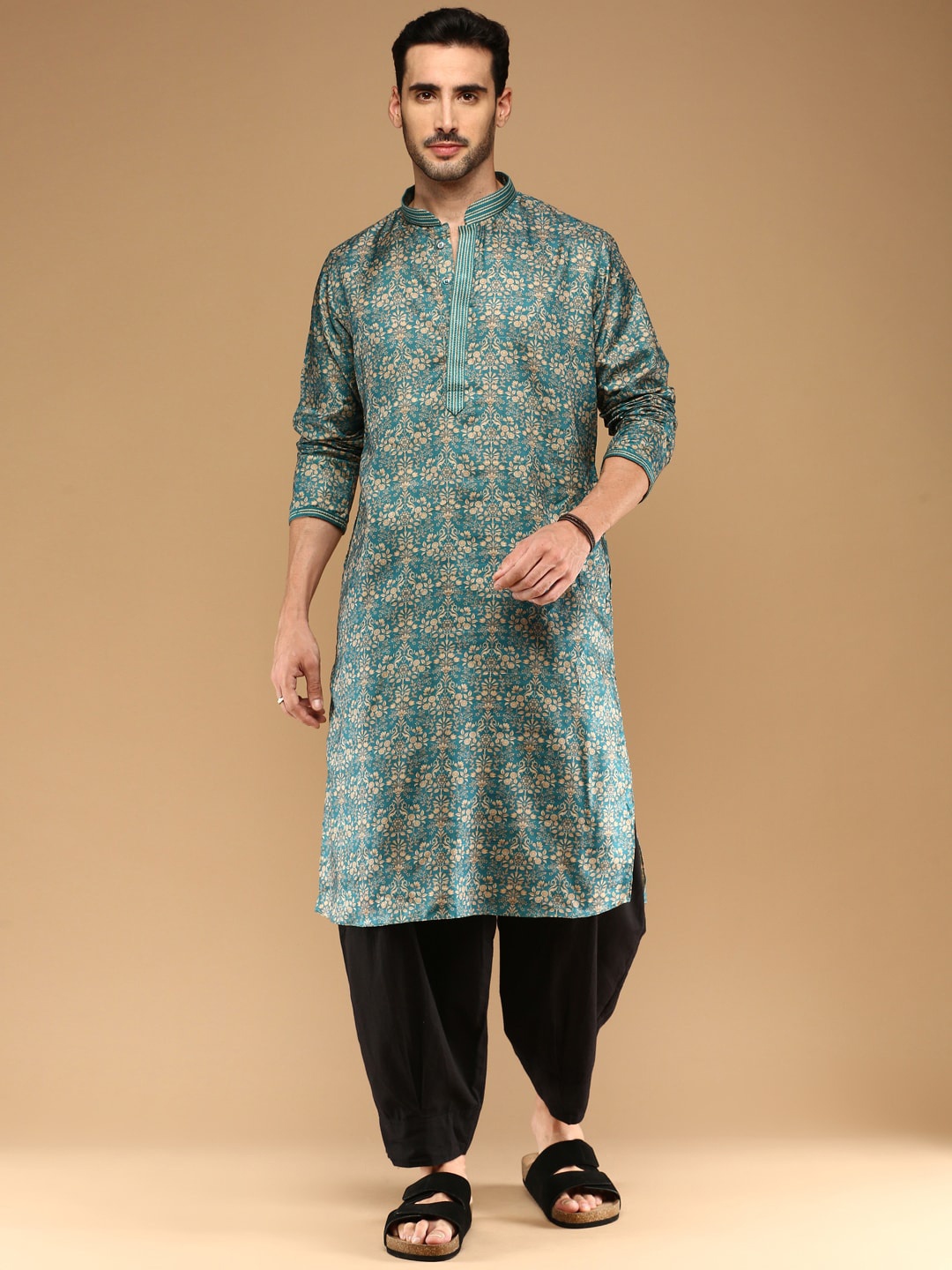 

Sangria Blue Floral Printed Mandarin Collar Silk Straight Kurta