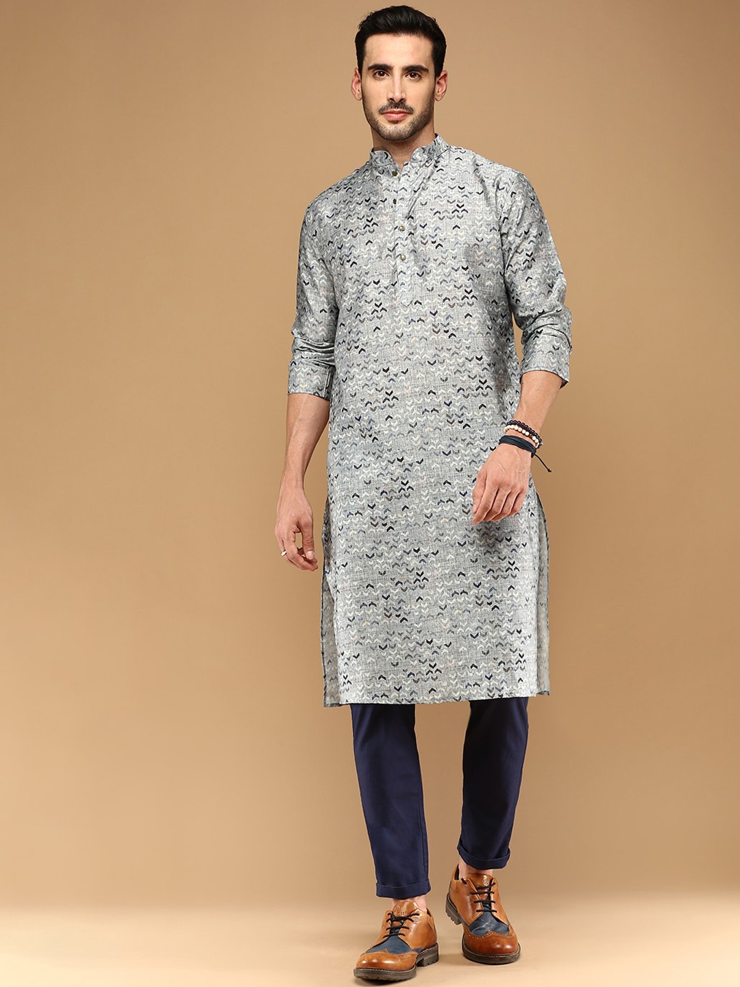 

Sangria Grey Geometric Printed Mandarin Collar Cotton Straight Kurta