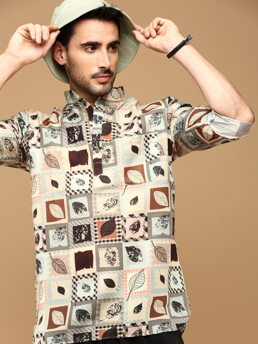 

Sangria Cream-Coloured Ethnic Motifs Printed Mandarin Collar Cotton Straight Kurta