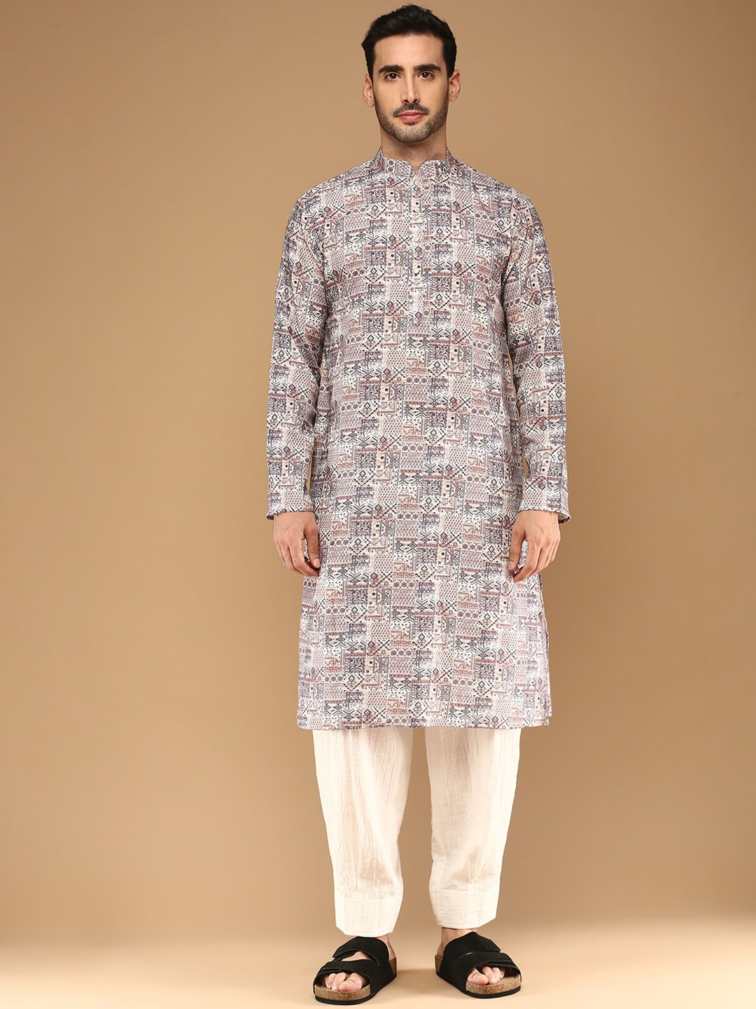 

Sangria Blue Ethnic Motifs Printed Mandarin Collar Cotton Straight Kurta