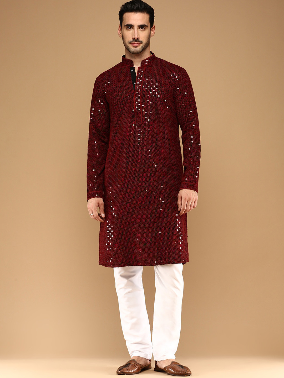 

Sangria Embroidered Straight Kurta, Maroon