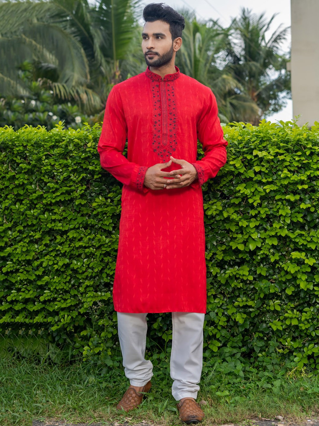 

HU - Handcrafted Uniquely Floral Yoke Design Thread Work Kurta With Churidar, Red