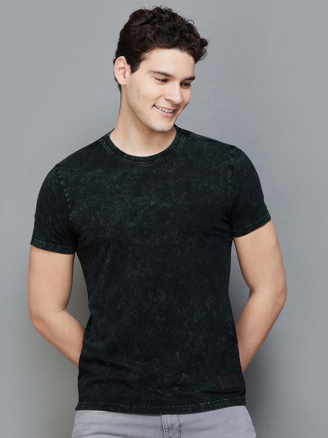 

Forca by Lifestyle Round Neck Slim Fit Cotton T-shirt, Olive