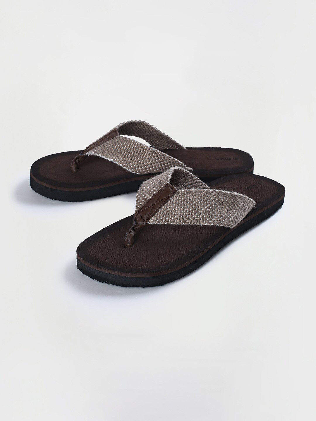 

max Men Textured Thong Flip-Flops, Brown