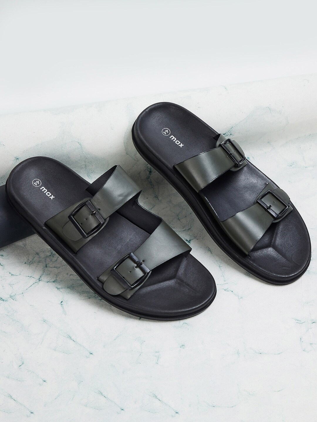 

max Men Sliders With Buckles, Olive