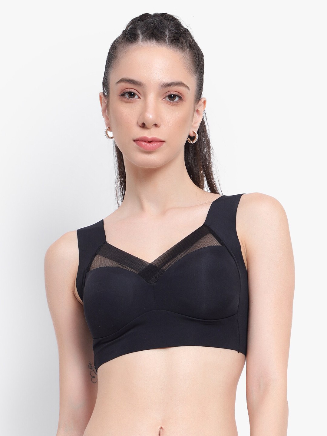 

PARKHA Full Coverage Heavily Padded 360 Degree Dry Fit Support High Support Workout Bra, Black
