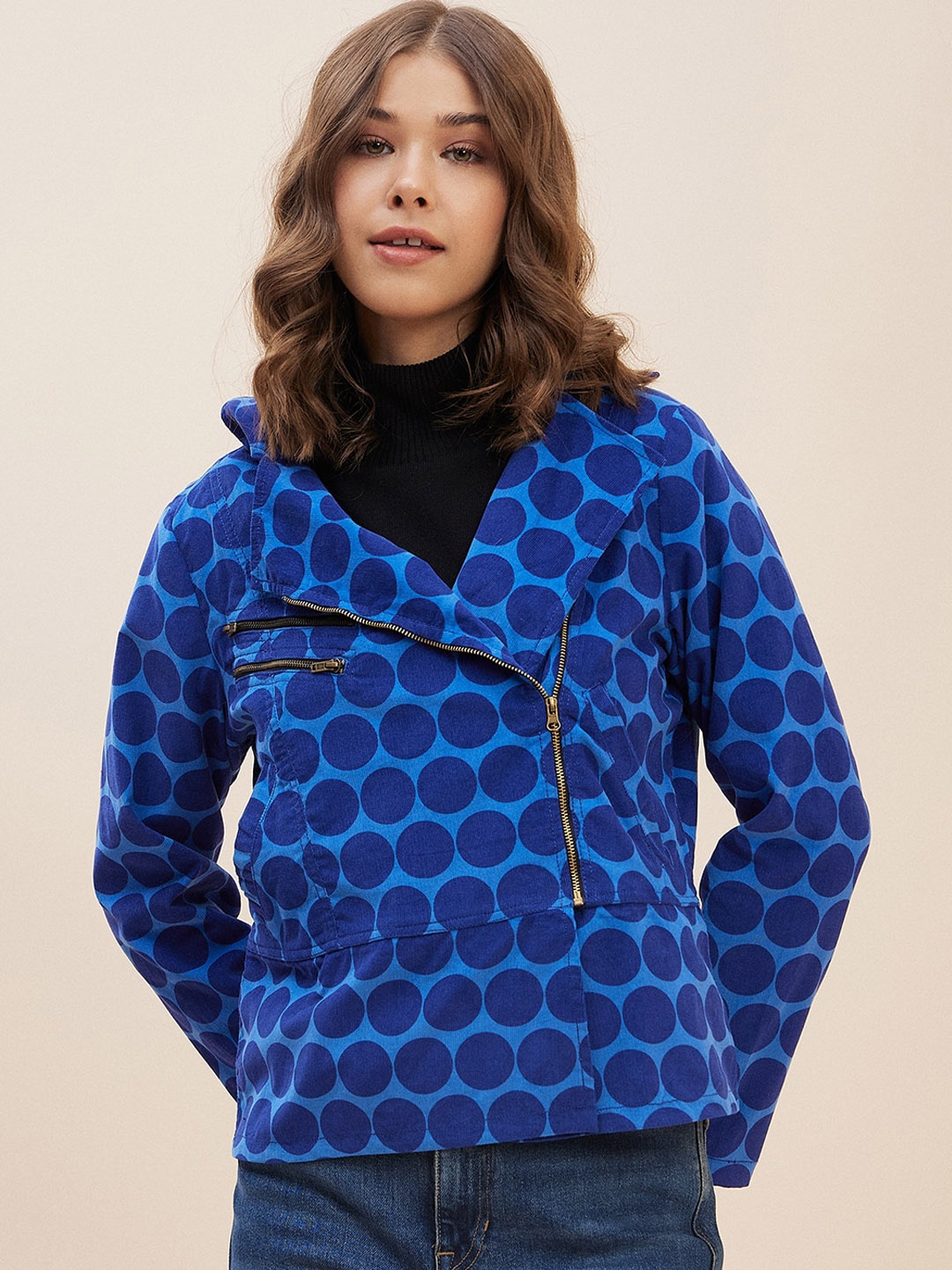 

Antheaa Women Blue Geometric Corduroy Crop Tailored Jacket