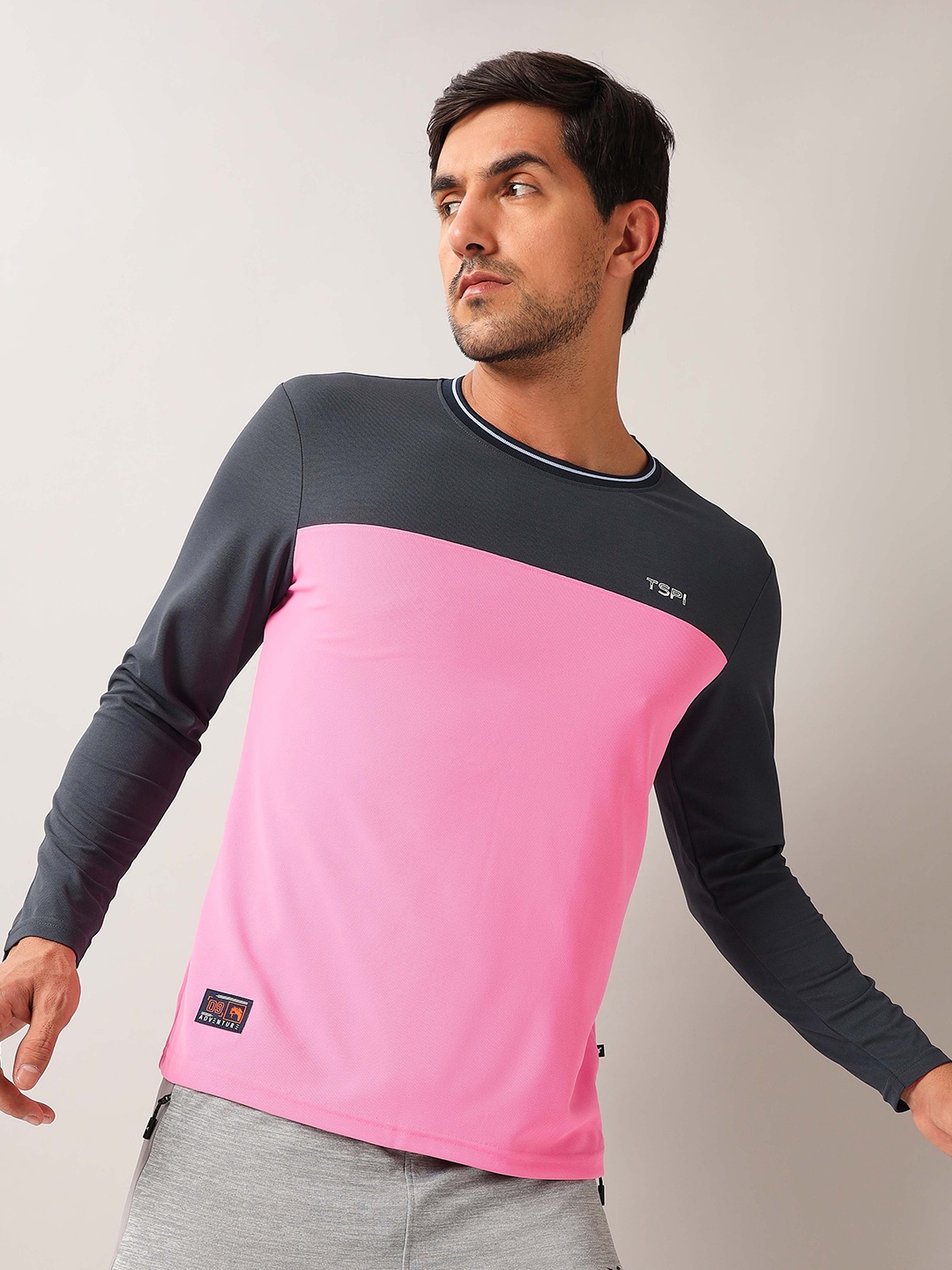 

Technosport Colourblocked Anti Odour Slim Fit Sports T-shirt, Pink