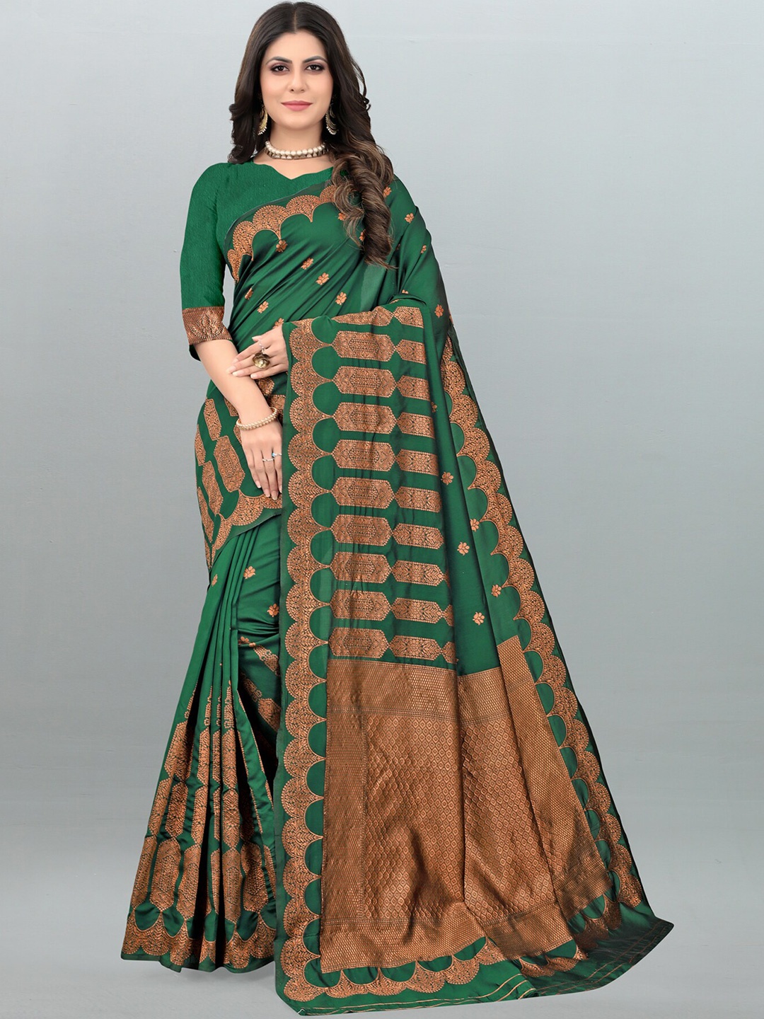 

Om Shantam Sarees Woven Design Zari Banarasi Saree, Green