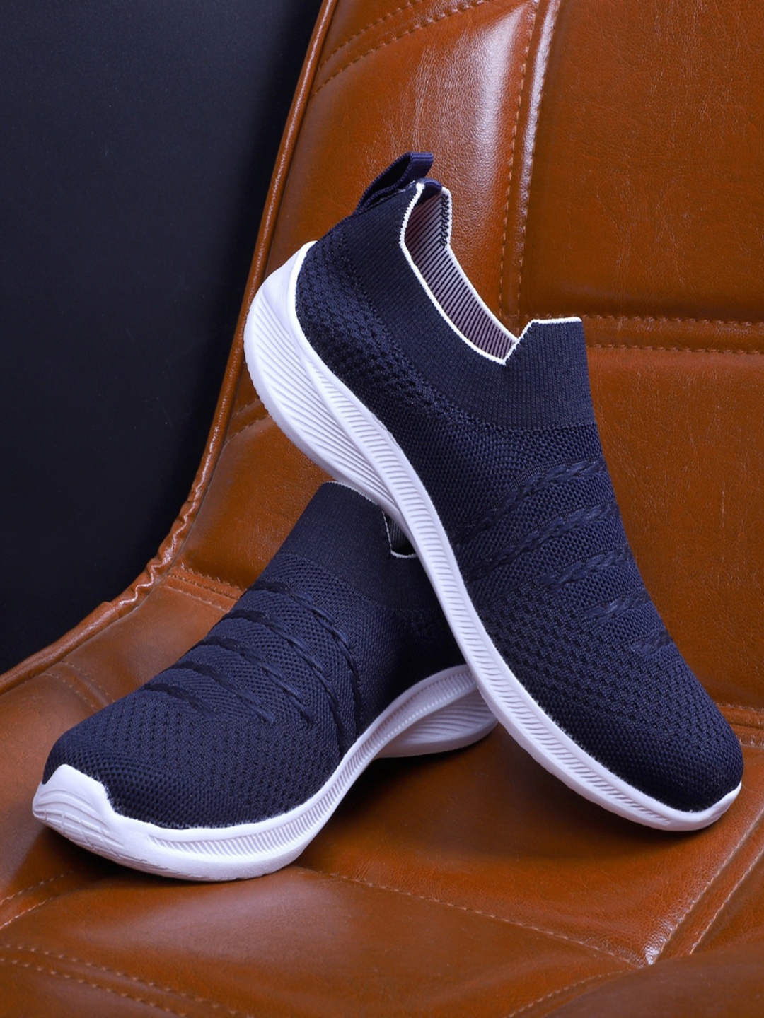 

TPENT Women Textured Slip-On Running Sports Shoes, Navy blue
