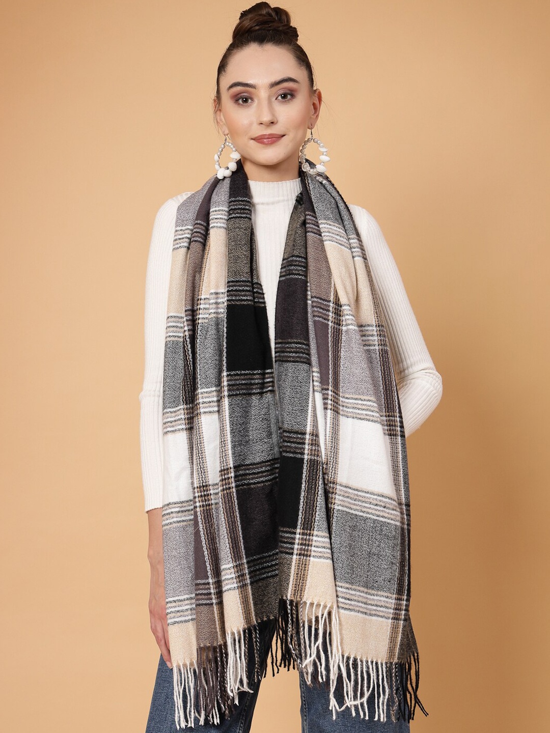 

Mafadeny Checked Stole With Tasselled, Black