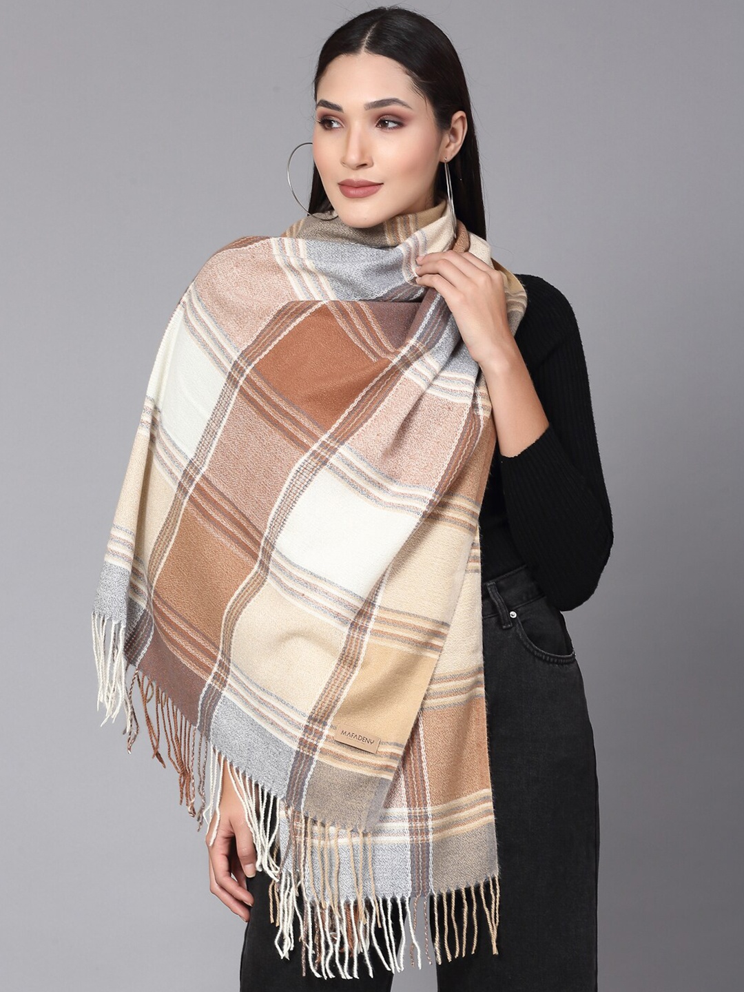 

Mafadeny Checked Stole, Beige